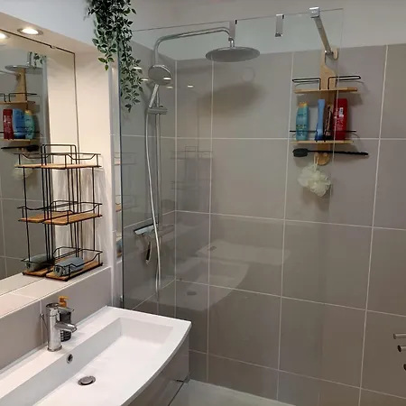 Le Trident Apartment *